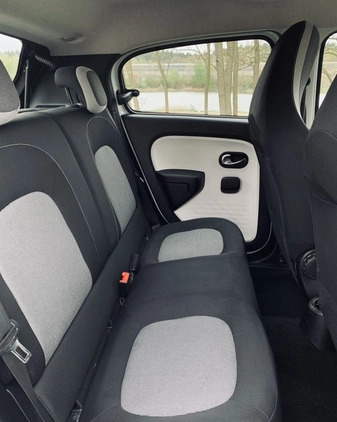 Renault Twingo cena 26300 przebieg: 68000, rok produkcji 2018 z Starachowice małe 596